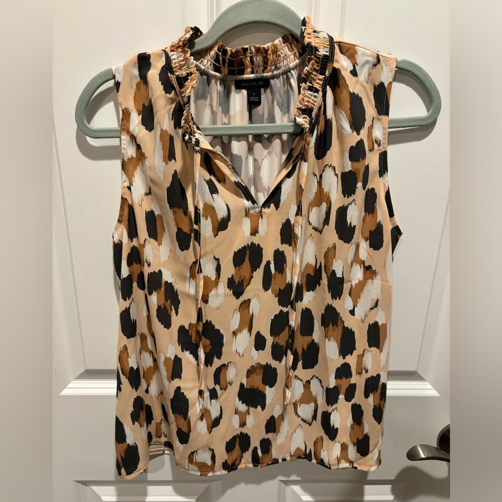 Only worn once! Ann Taylor top in size small